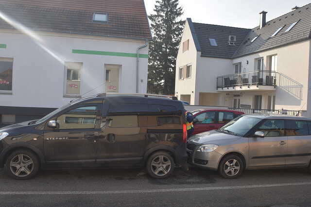Daciának ütközött egy Skoda