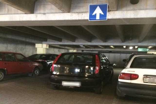 Tahó parkoló