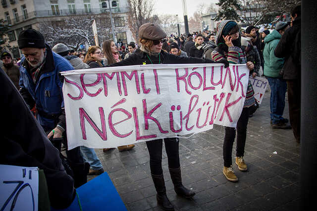 Dübörgő Pink Floyddal indultak elfoglalni az ELTE épületét