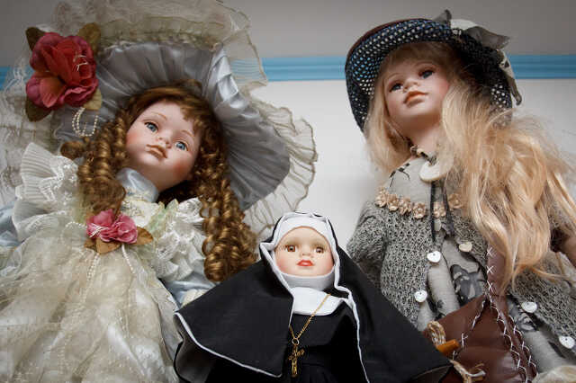 Tóth Erika és porcelánbaba-gyűjteménye