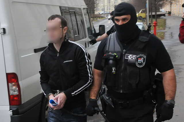 Megkezdődött a két gyilkossággal vádolt férfi ügyének tárgyalása Szombathelyen