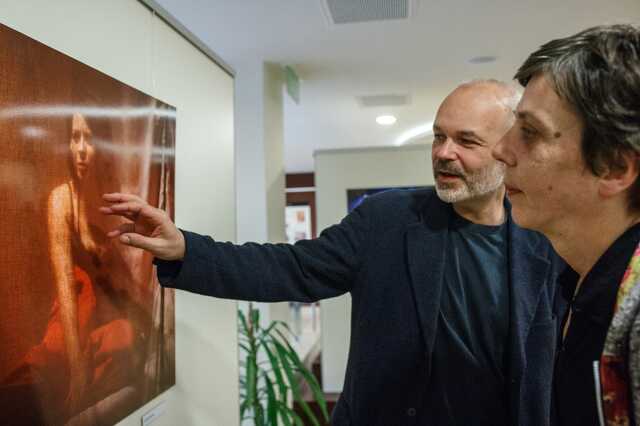 15 pillanat kiállítás-megnyitó