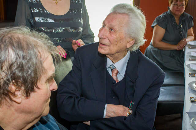 Csonka Ernő festőművész köszöntése 95. születésnapja alkalmából