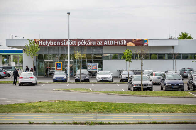 Vasárnap nyitva a Körmendi úti Aldi