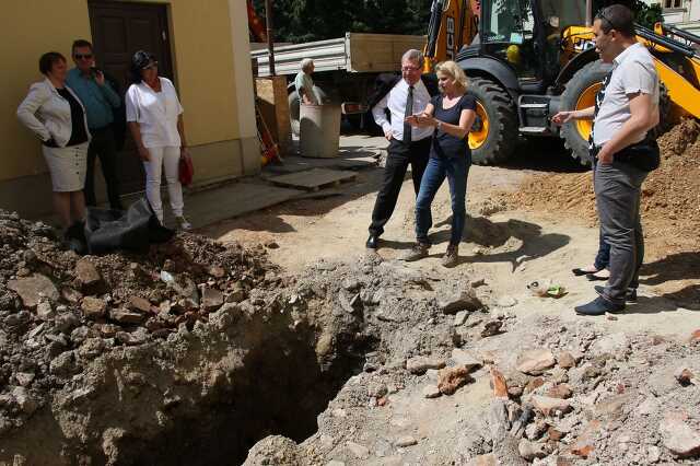 Ismét Szent Márton korabeli falakat találtak