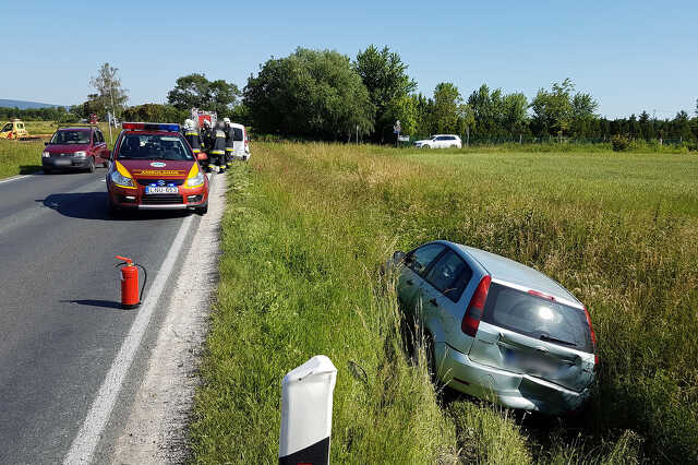 Három autó ütközött a 87-es főúton Gencsapátinál