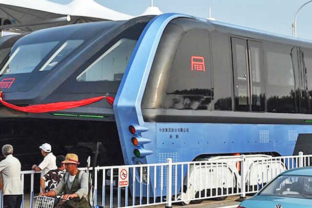 Húha, Kína megcsinálta azt a sci-fi buszt, amin korábban csak hüledeztünk