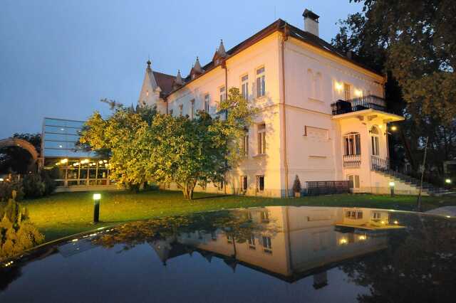 Villa Pelikán