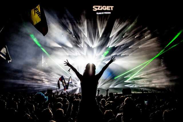 sziget vasárnap