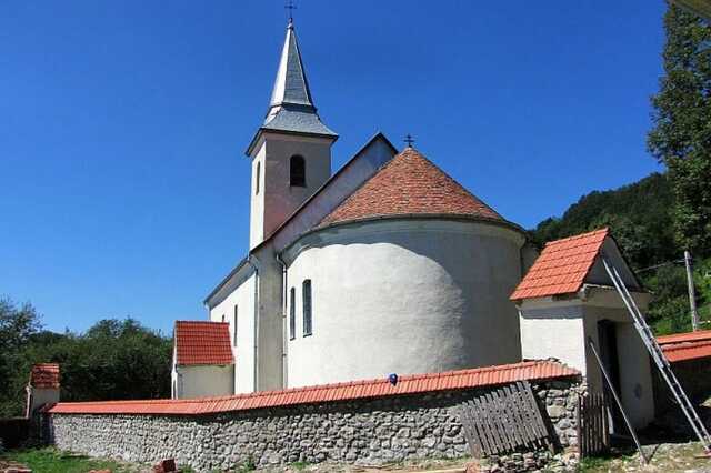 Az atyhai templom