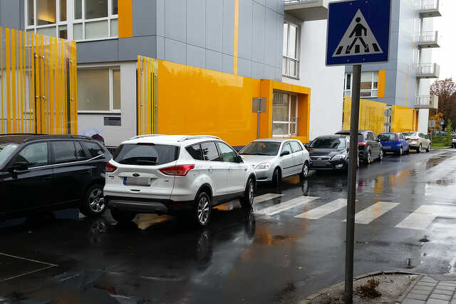 Parkolás a Markusovszky Kórház területén