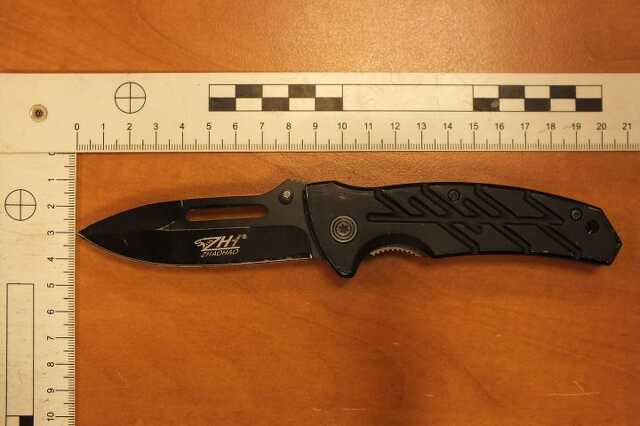 9 cm pengehosszúságú kés