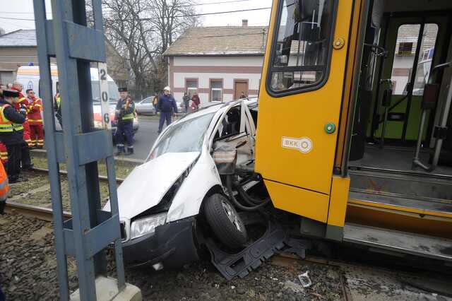 Baleset miatt autóbuszok járnak a villamosok helyett az Üllői úton