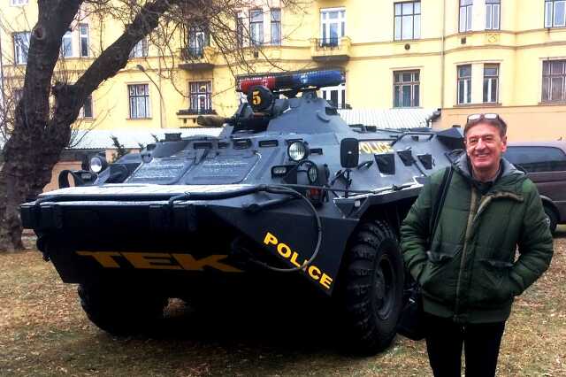 Mucsi Zoltán is TEK-harckocsival fotózkodott