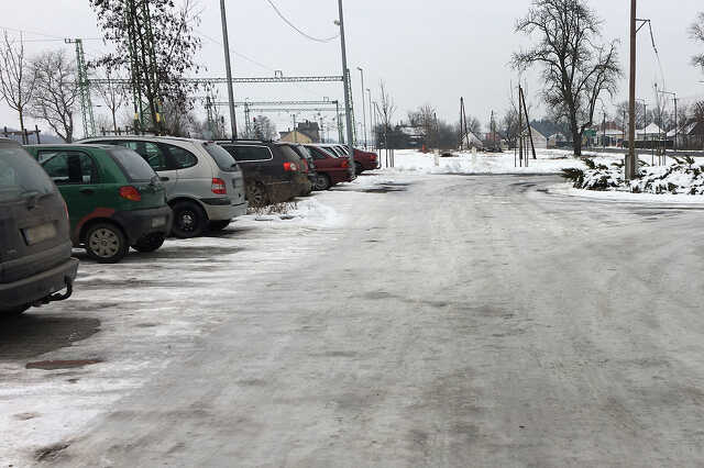 Csákánydoroszló, vasútállomás, jeges parkoló
