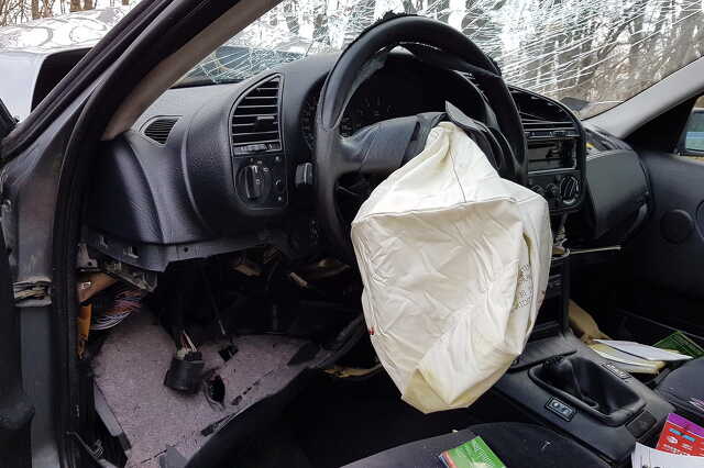 Árokba csapódott a BMW Csipkereknél