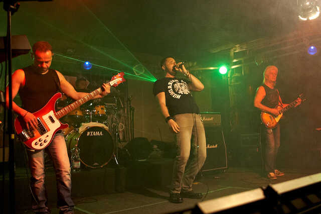 RockMemories és Mokka Tribute Band a Végállomás Klubban 