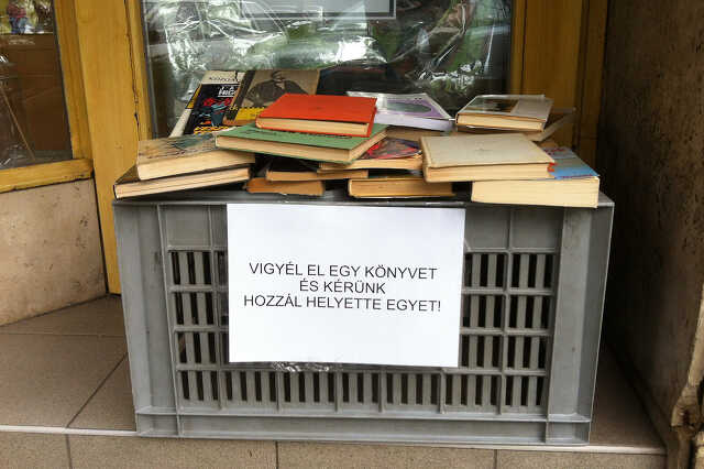 Vigyél egy könyvet, hozzál egy könyvet 