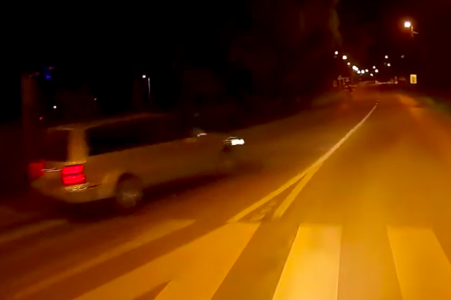 Hajmeresztő előzés Győrben