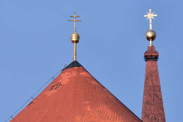 Elmozdultak a cserepek a szombathelyi nagytemplomon