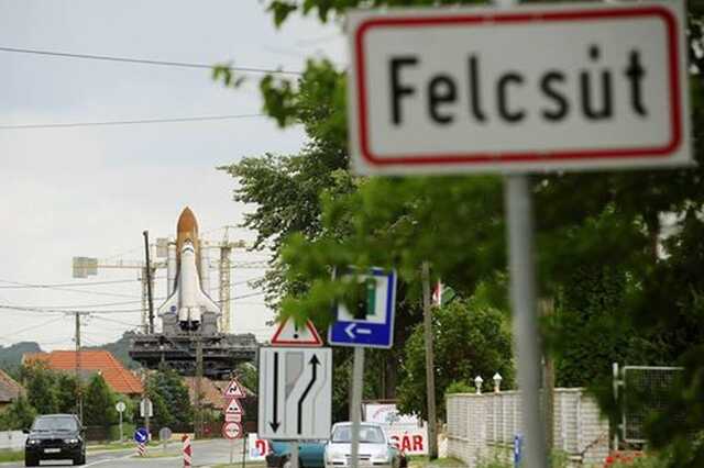 Űrállomás Felcsúton