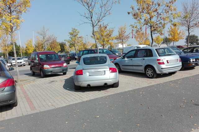 Szipi-szupi parkoláska Szombathelyen