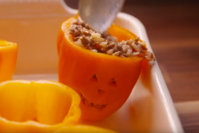 Töltött paprika tök