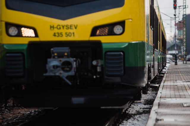Bemutatták a GYSEV új motorvonat-flottájának első darabját
