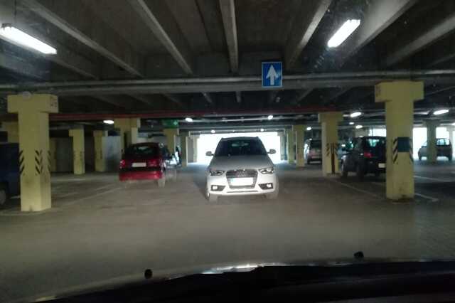 Tahó parkoló