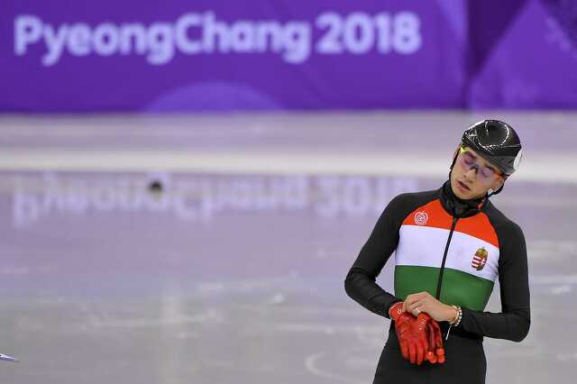 Liu Shaolin Sándor a phjongcshangi téli olimpia rövidpályás gyorskorcsolya-versenyének féfi 1500 méteres döntője után
