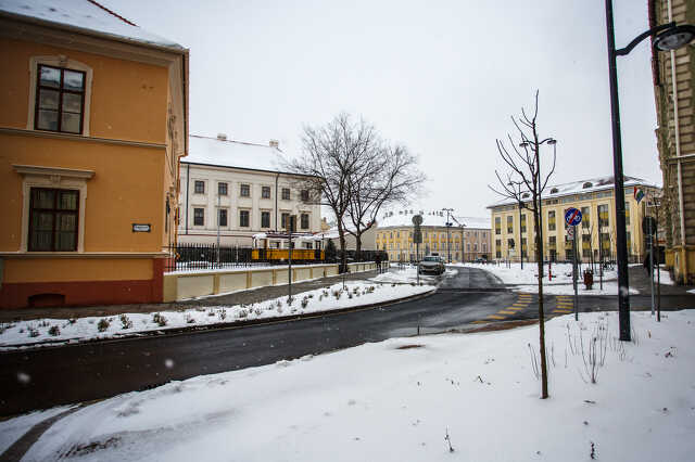 Eltűnt gyalogátkelőhely a Smidt Múzeumnál