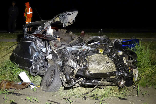 Személyautó és mezőgazdasági vontató ütközött a 44-esen