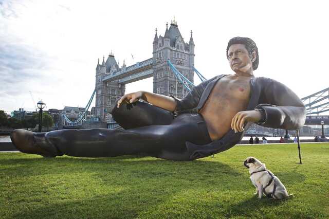 Jeff Goldblum szobor