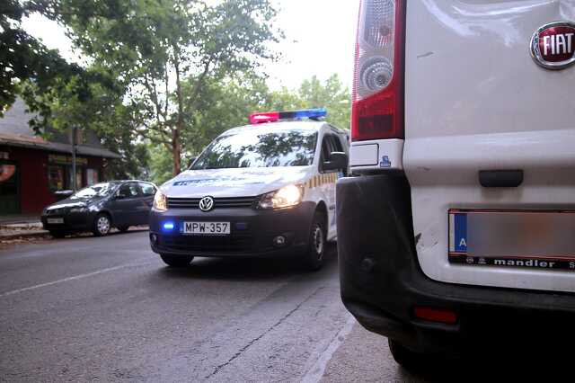 Kölcsönmotorral, jogsi nélkül ütközött egy motoros