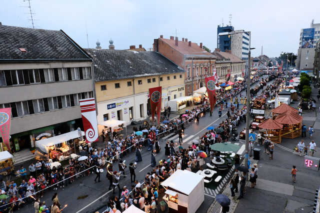 Karneváli felvonulás egy lakó szemszögéből
