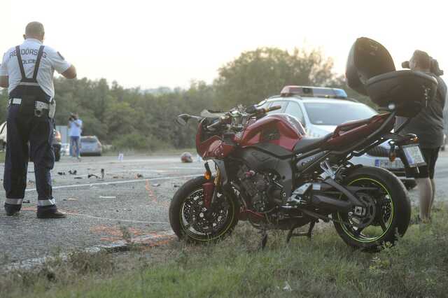 Halálos motorosbaleset Bicskénél