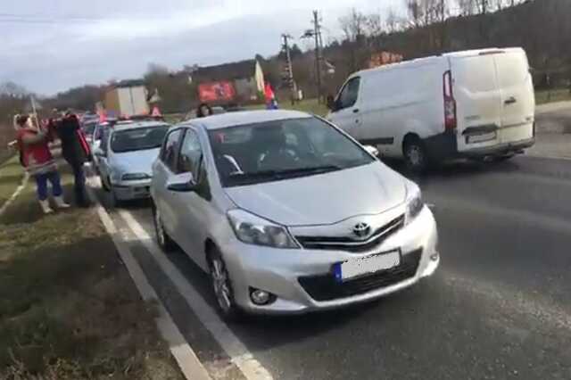 Lezártak Vezsprémben egy utat a rabszolgatörvány elleni tiltakozásul