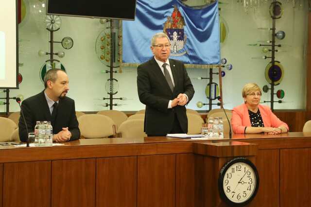 Lazáry Viktor visszatért