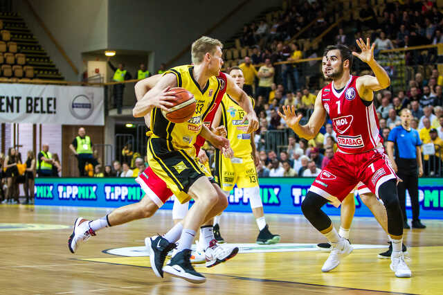 Falco_Szolnok