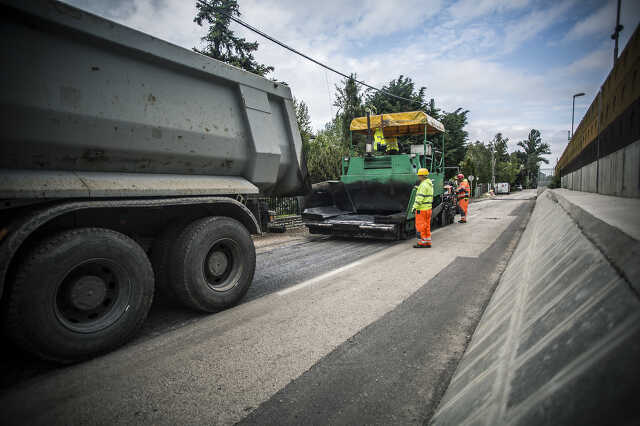 Elkezdték felújítani Balatoni Bringakört