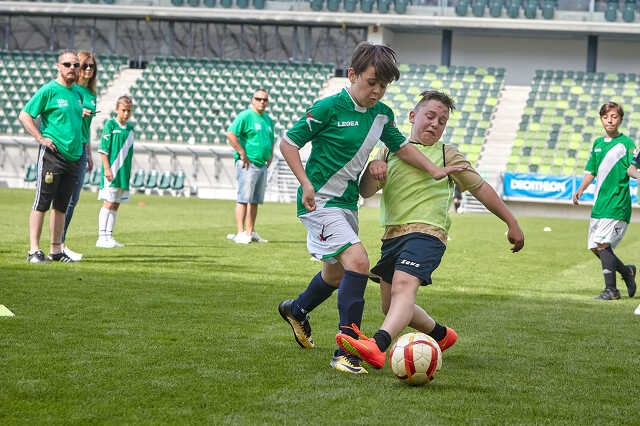 Gyermeknapi focibajnokság a Haladás stadionban