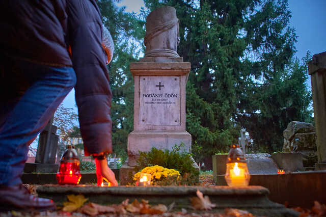 Szent Márton temetői kegyeleti séta