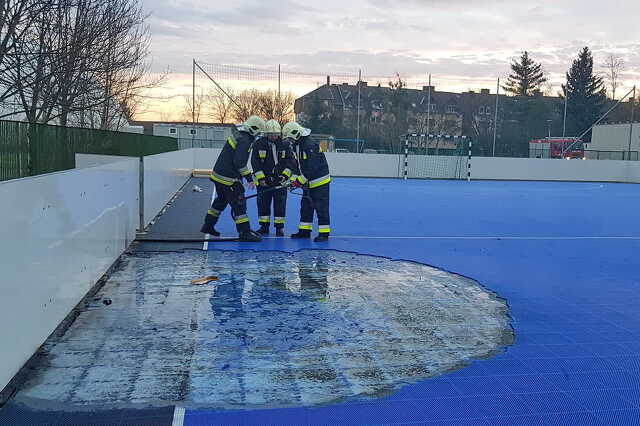 Égett a pálya Kőszegen