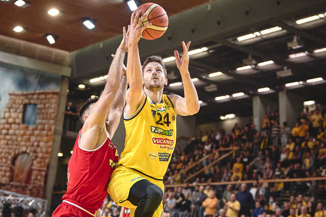 Falco - Szolnok rájátszás