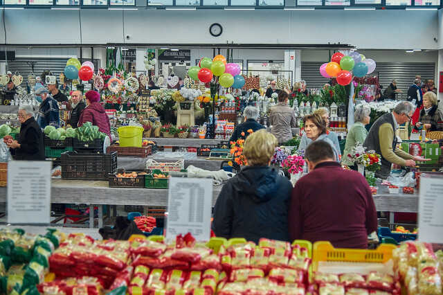 Megnyílt a vásárcsarnok új szárnya