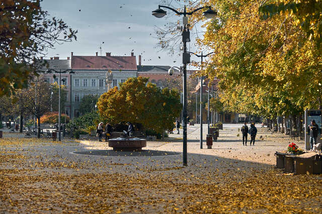 Ősz a szombathelyi Fő téren