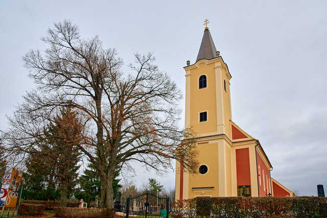 Szentpéterfai templom