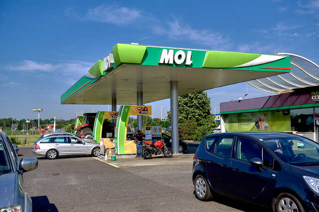 MOL benzinkút