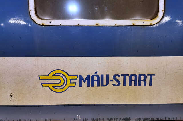 MÁV vonatok
