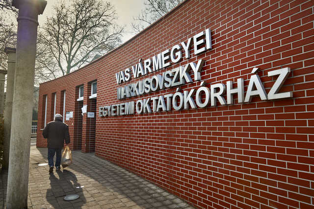 Markusowsky kórház felirata